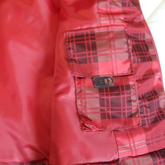 BKE Red Plaid Zip Front Puffer Vest M - Picture 6 of 8